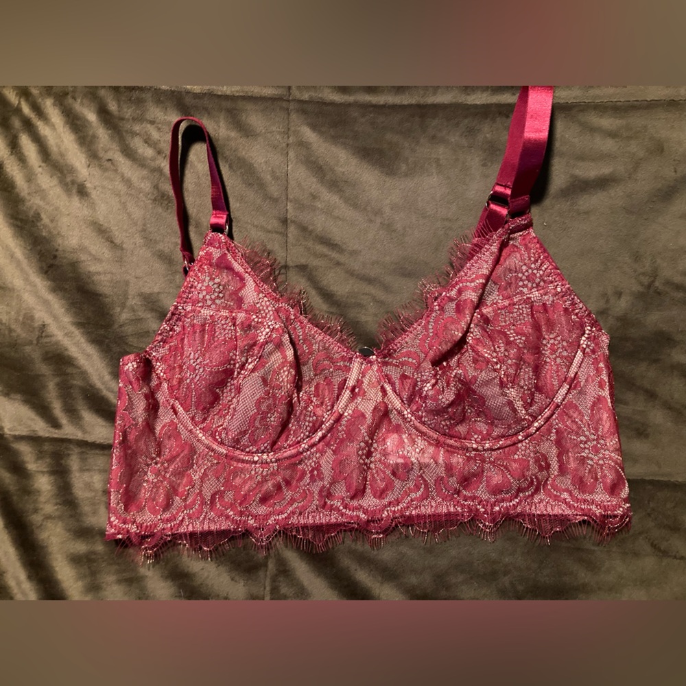 Sofia Intimates, size 38C, Elegant Lace Bustier in Rich Burgundy